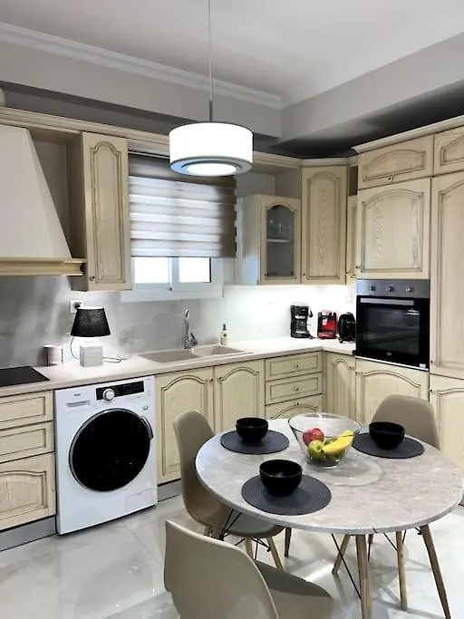 Modern And Comfort Apartment Selanik